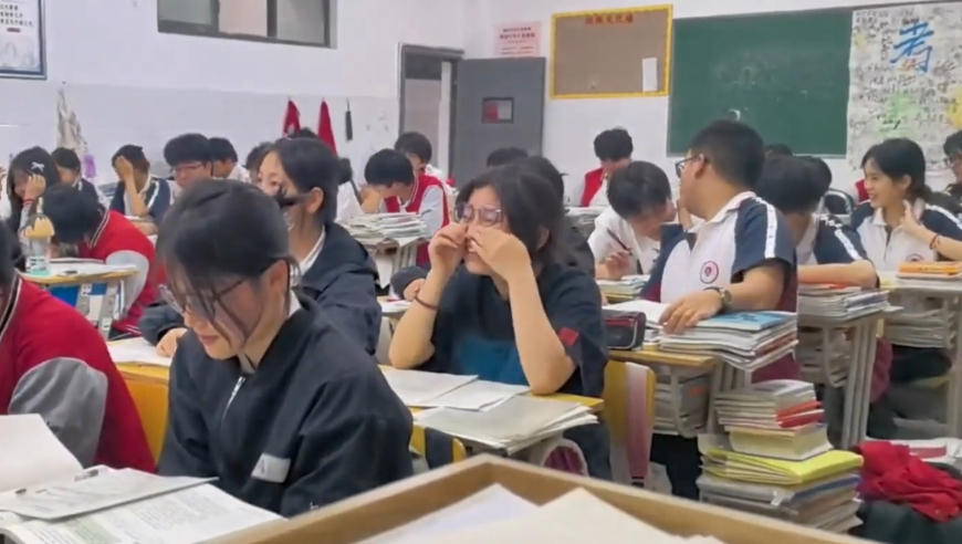 澳门天天彩全年免费资料,航司辟谣曼谷回国机票暴涨,动态词语解释落实_粉丝版V1.8